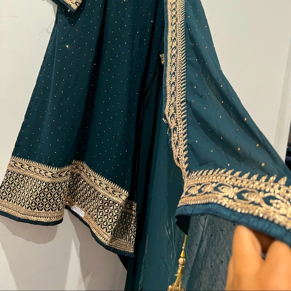 Indian Pakistani Embroidery salwar Kameez suit - Picture 3 of 6